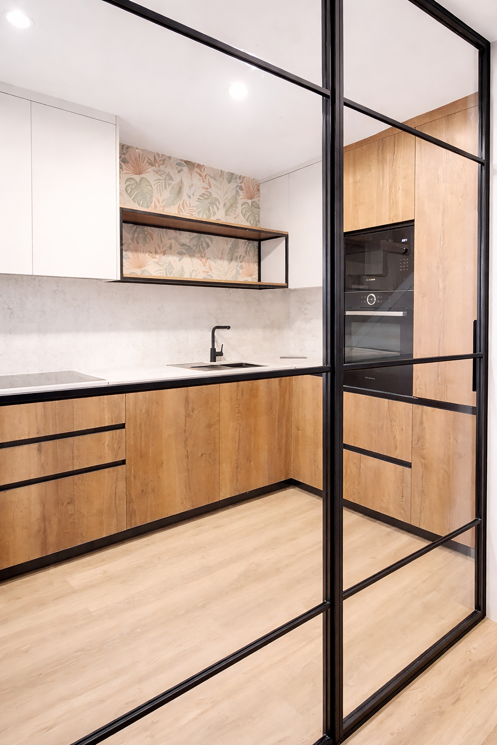 Nínive Studio Diseño de cocina moderna a medida en Madrid con muebles de madera